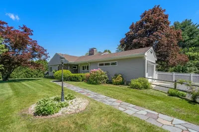 107 Highland St 1