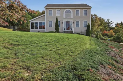 34 Carlson Ln 1