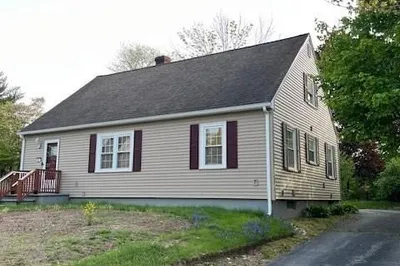 17 Fisher Ave 1