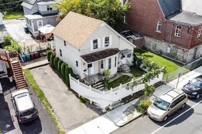 55 Plain St