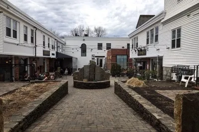 89 Main St #11
