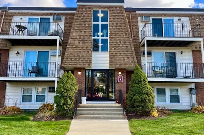80 Damon Road #8203