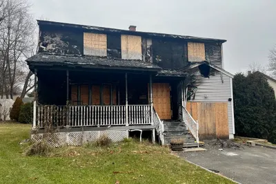 19 Donlee St