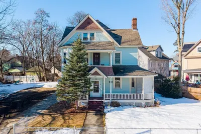 166 Westminster St