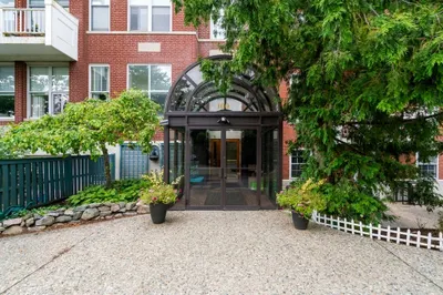 100 Parks St #24 1