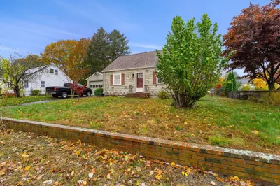 17 Donald Rd 1