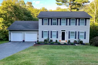 7 Hemlock Hollow 1