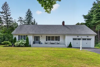 6 Hawthorne Cir 1