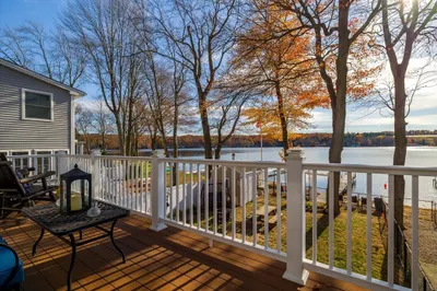 97 Lakeshore Dr 1