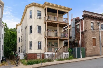 185-187 Lowell Street 1