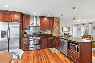 27 Dunlap St #2