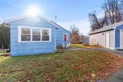 22 Elm Ct