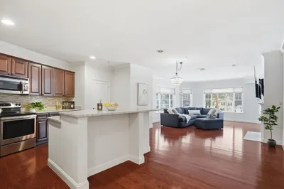 855 Main Street #210 1