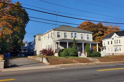 426 N Main St 1