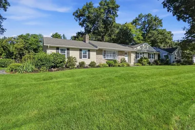 80 Lynnwood Drive 1