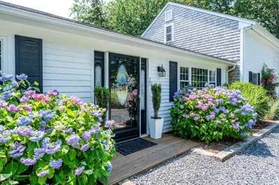 25 Frances Helen Rd 1