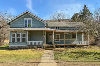 200 Lower St