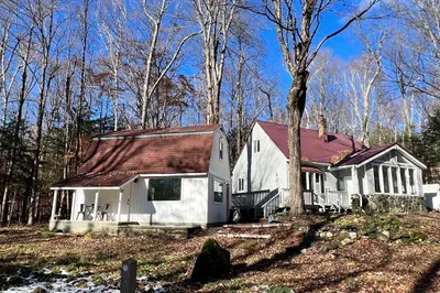 32 Clark Rd 1