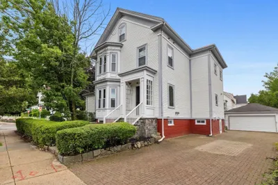 179 Main St #1 1