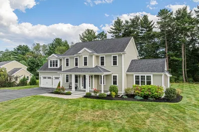 14 Wood Hollow Way