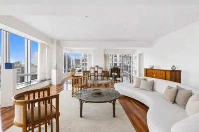 2 Avery Street #21E 1