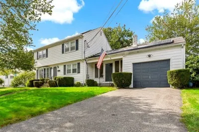 53 Brushwood Dr 1
