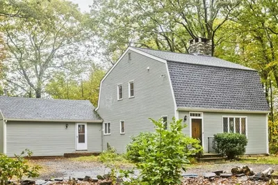 388 South Ln