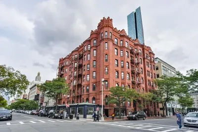 271 Dartmouth Street #5G 1