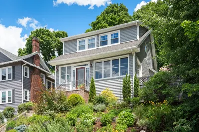 87 Redlands Rd 1