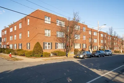 949 Hampden Street #3A