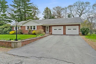 42 Norton Ave 1