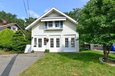 115 Elmlawn Rd 1