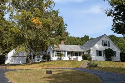 504 Lampblack Rd 1