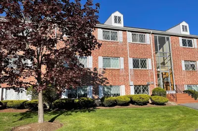 72 Fernview Ave #3 1
