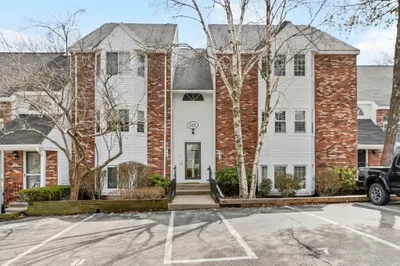 121 Tall Oaks Dr #E 1