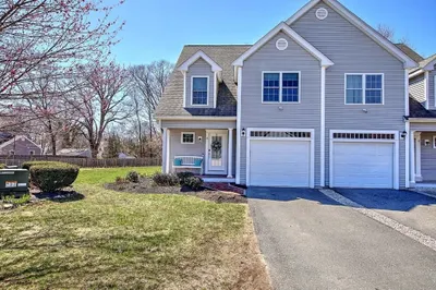 6 Tuckerdale Way #6 1