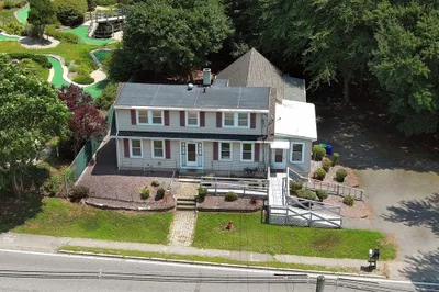 782 Newport Ave 1