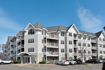 614 Pond St #1415 1