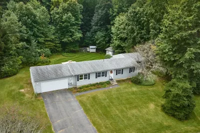 50 Deepwoods Dr 1