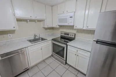 215 Winter Street #2E 1