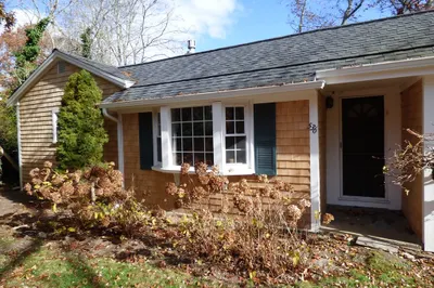 536 Strawberry Hill Rd 1