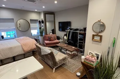 267 Newbury St #7