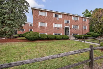 7 Glen Ave #7 1