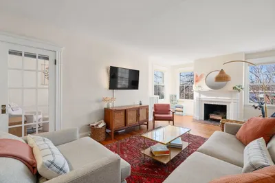 43 Linnaean Street #46A