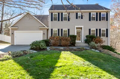 298 Mendon Rd 1