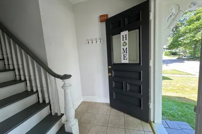 7 Ellis St