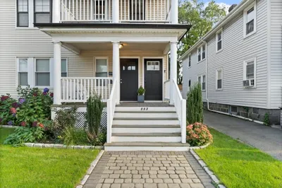 553 Gallivan Blvd