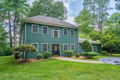 33 Mountain Brook Rd 1