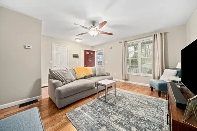 22 Churchill Ave #A2 1