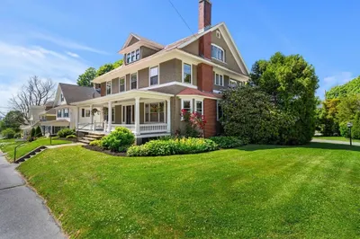 30 Mansur St